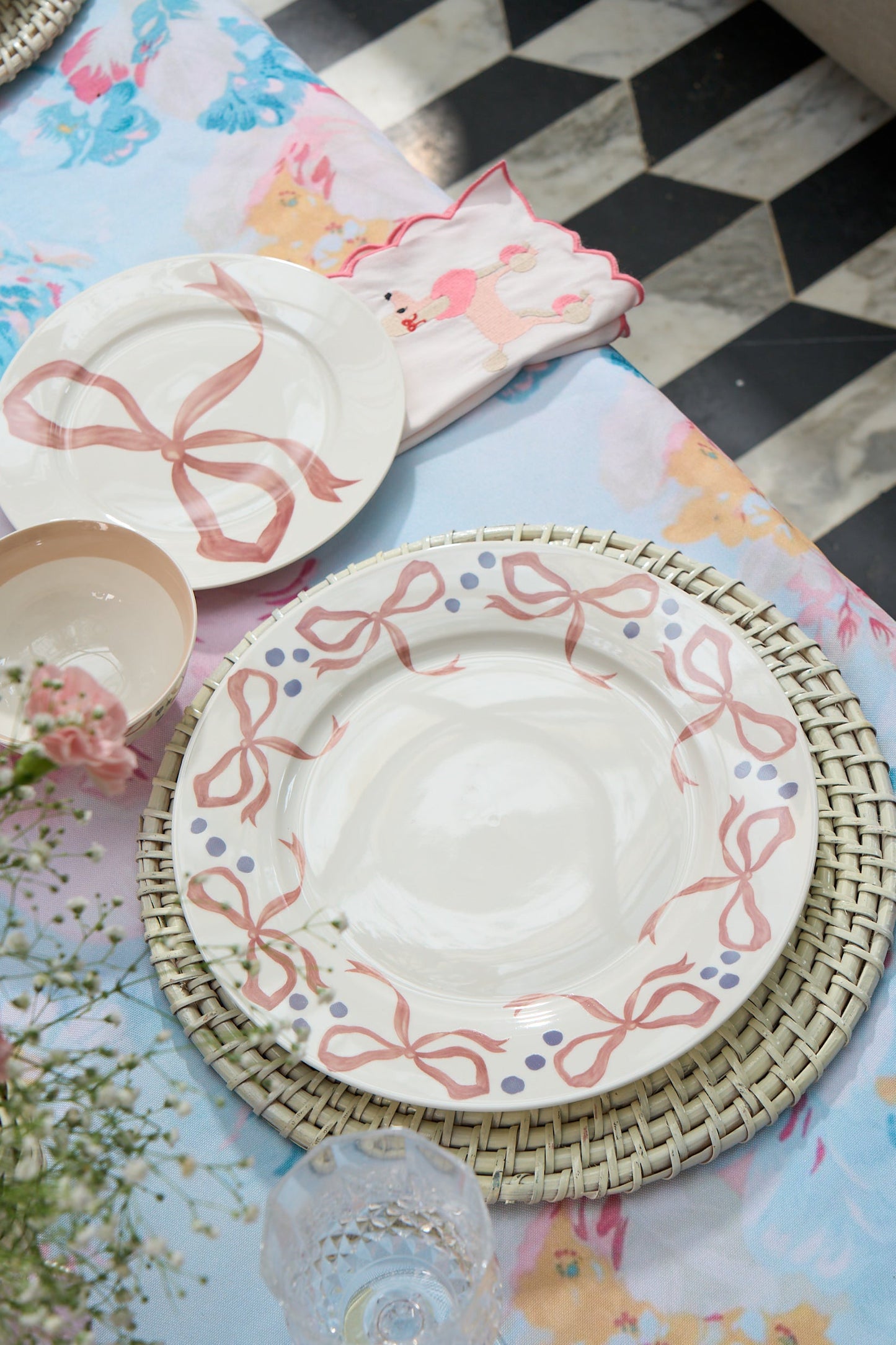 White rattan placemat (set of 4)