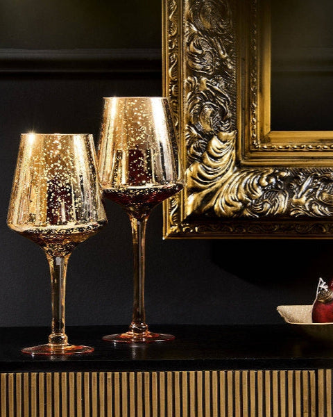 Queen on foot candle holder (set of 2)