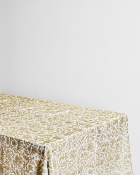 Crimson city tablecloth